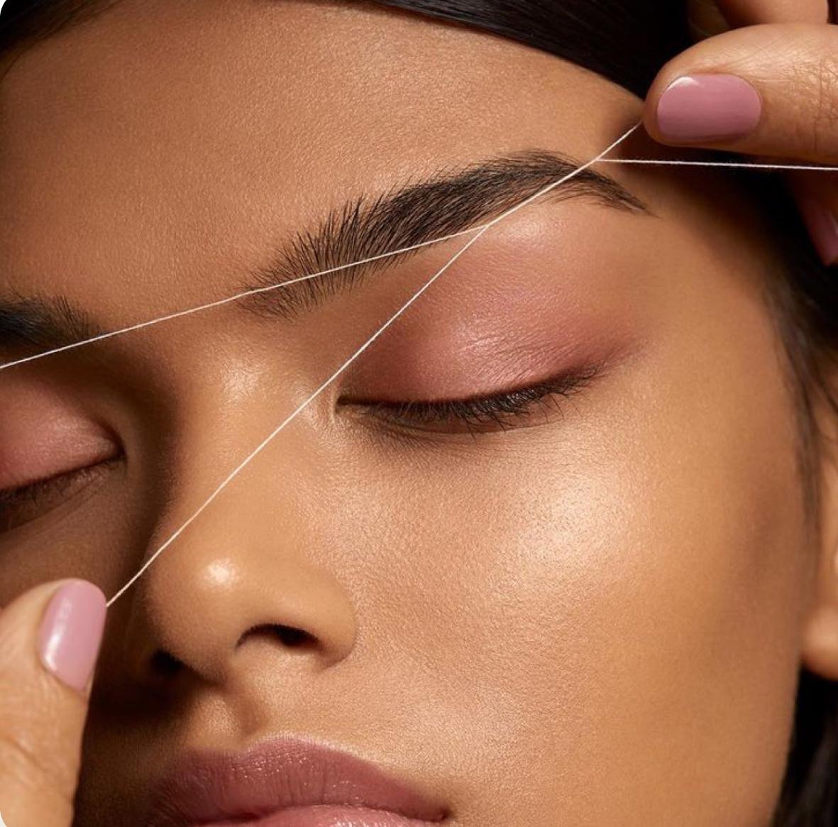 الحواجب والرموش